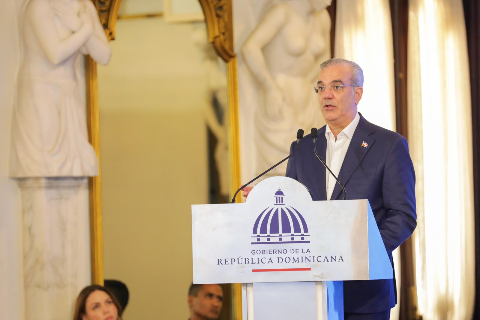 Gobierno integra a más de 200 mil jóvenes al estudio y al trabajo