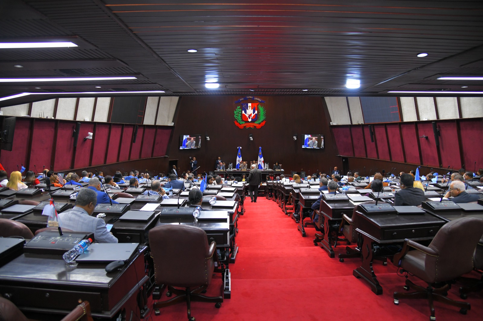 Diputados conforman comisiones bicamerales para estudiar Código Civil y Presupuesto de 2027